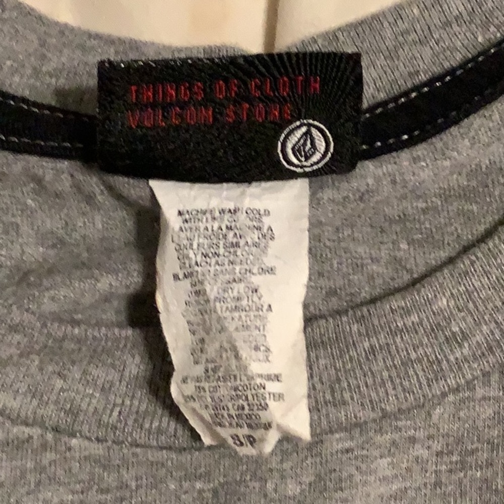 VOLCOM T-shirt - Picture 3 of 4